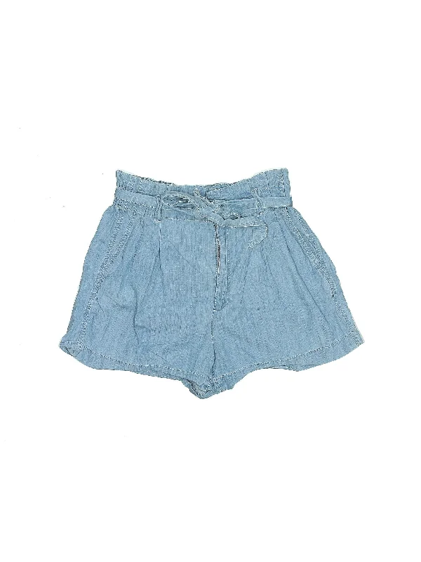 High-Rise Denim Shorts in Light Wash