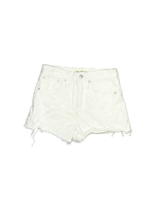 Low-Rise Denim Shorts in Light Wash